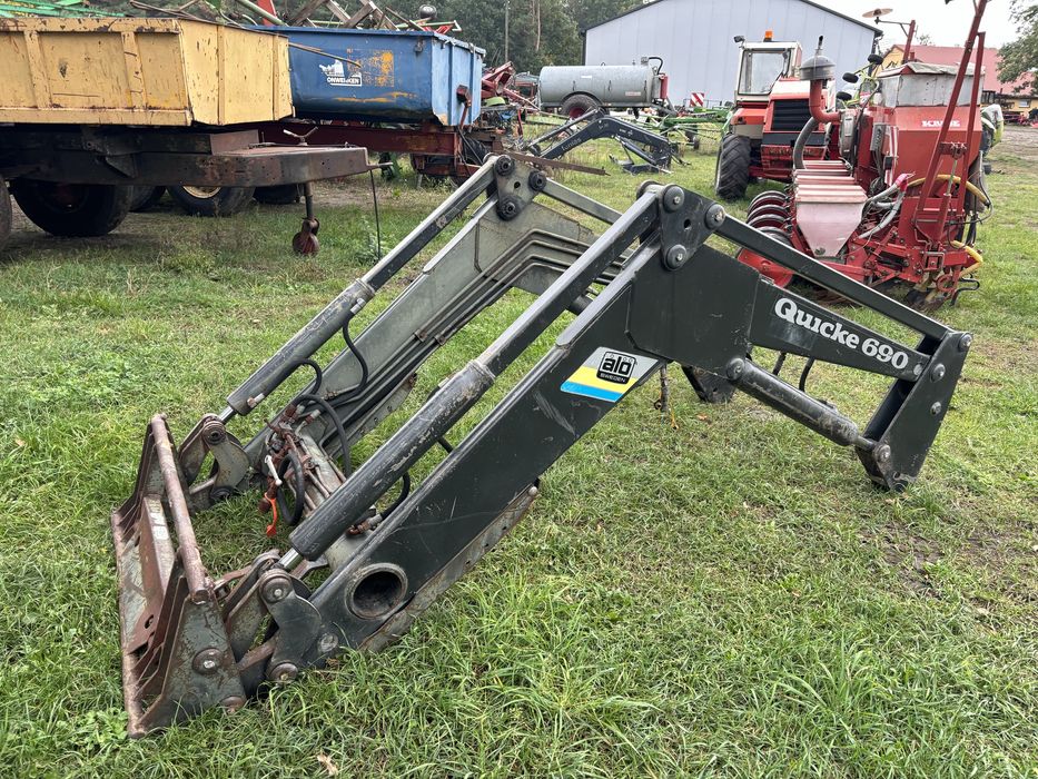 Ładowacz czołowy 3-sekcyjny tur Quicke 690 ALO