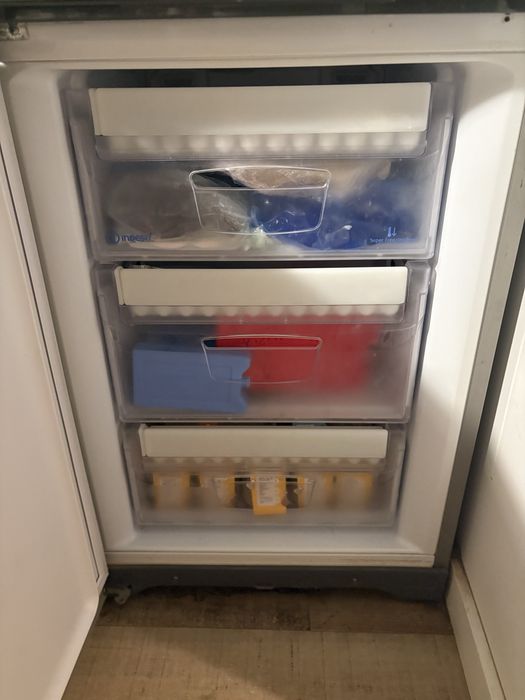 Frigorífico Indesit No Frost - Recolha entre 10 e 12 de Outubro: