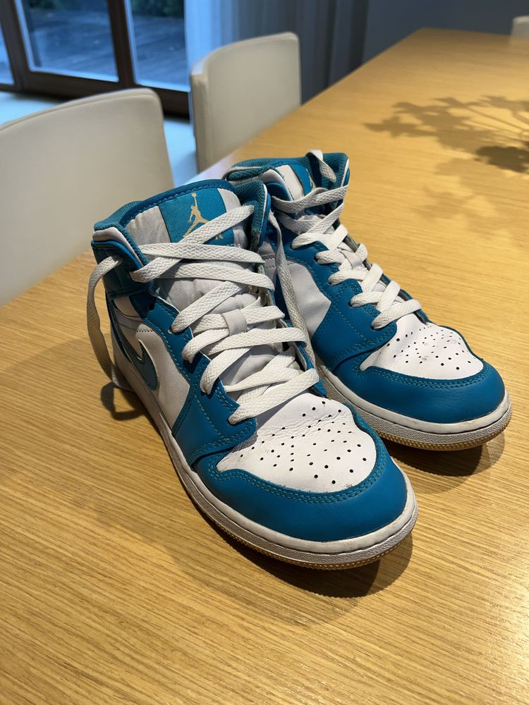 Buty dzieciece Nike Air Jordan 1 MID (GS) r 38 Aquatone