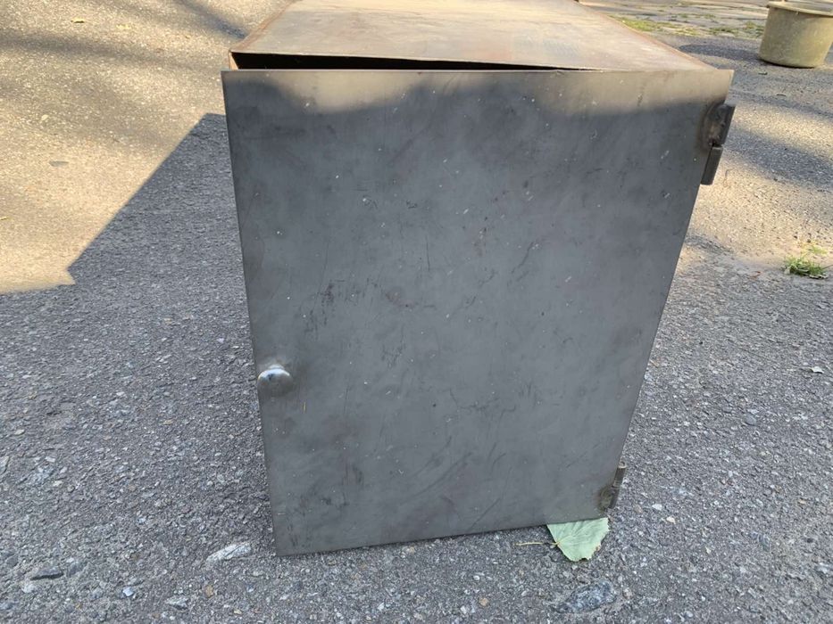 Ящик з нержавіючої сталі