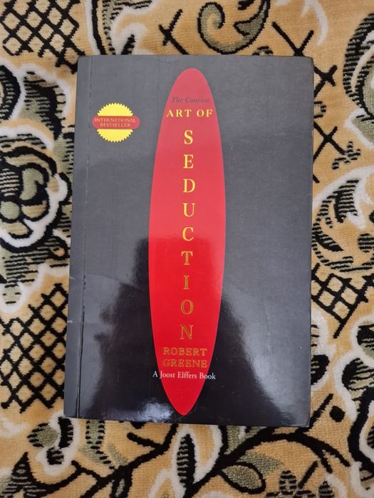 Книга "The Art of Seduction" Robert Greene (Англійською / In English)