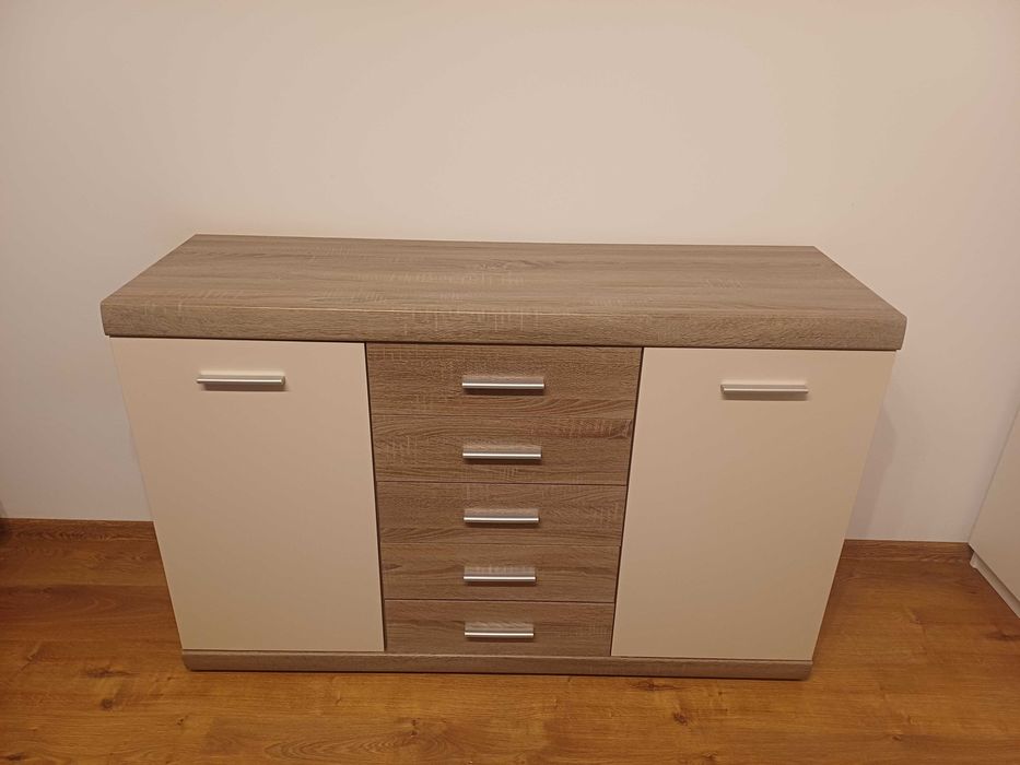 Komoda oraz dwie szafki