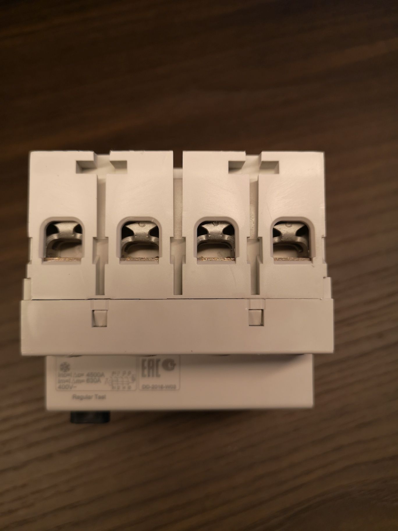 Новий УЗО Schneider-Electric Easy 9 EZ9R64440