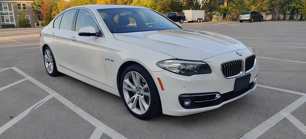 BMW 5 Series      2015