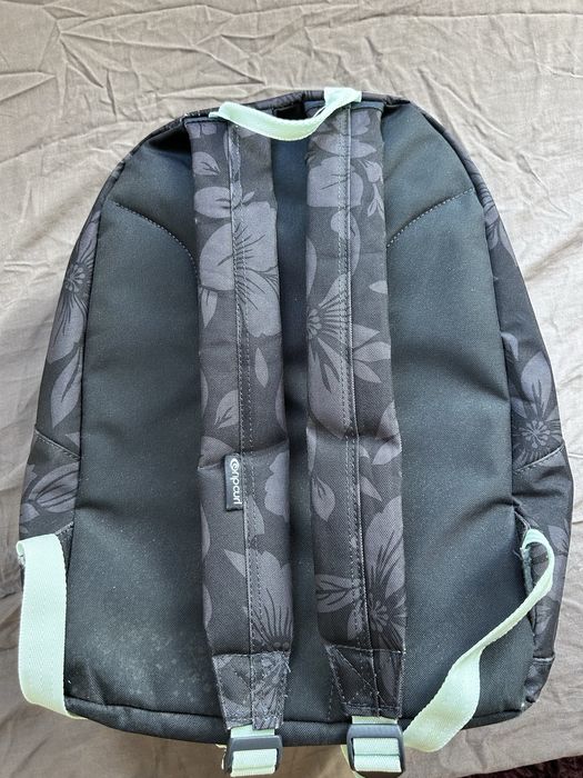 Mochila escolar como nova