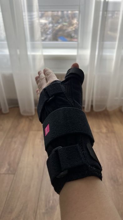 Шина для іммобілізації зап'ястя Бандаж