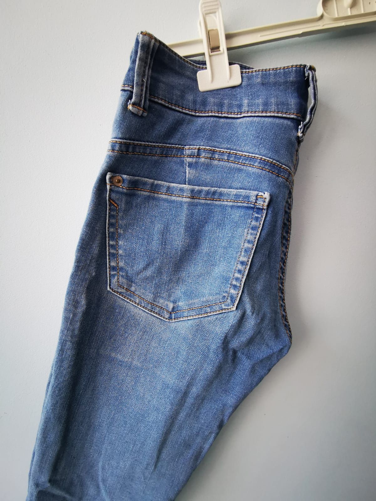 Spodnie jeansowe rozmiar 146 Bershka