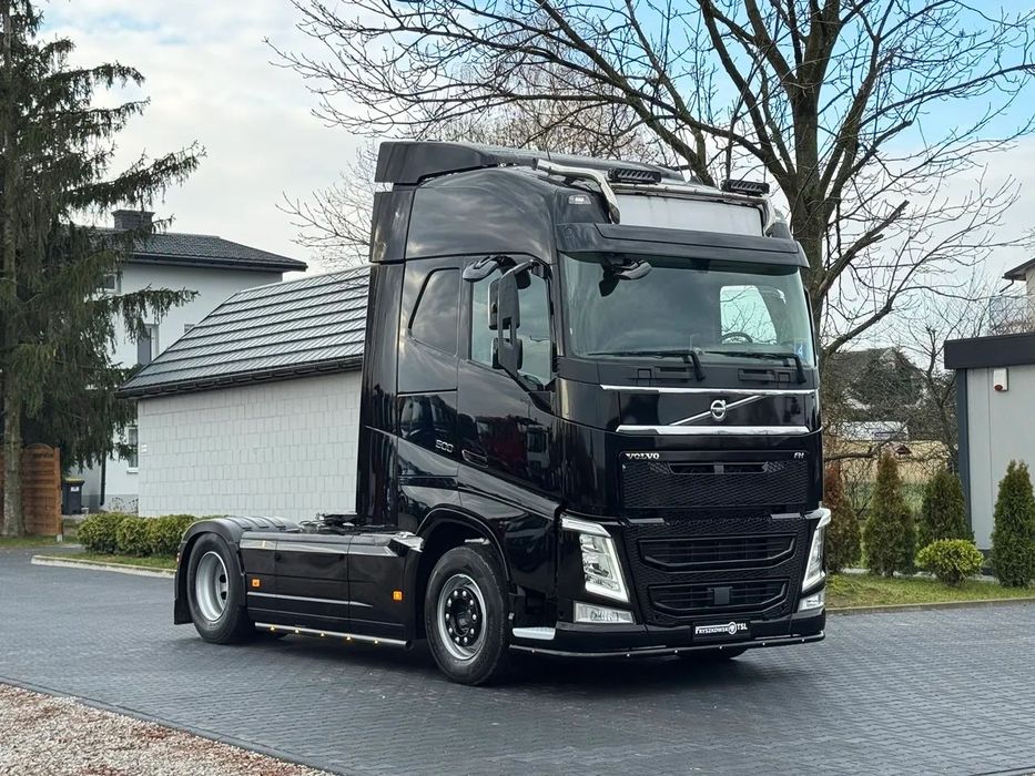 Volvo FH 500 / ACC /  KLIMA POSTOJOWA /RETARDER / NAVIGACJA / Z NIEMIEC  Pierwszy właściciel / lektryczne wspomaganie / idealny stan