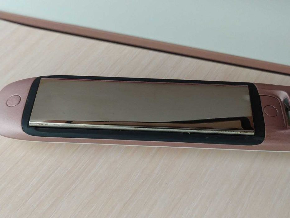 Выпрямитель для волос Philips HP8374 с титановыми пластинами