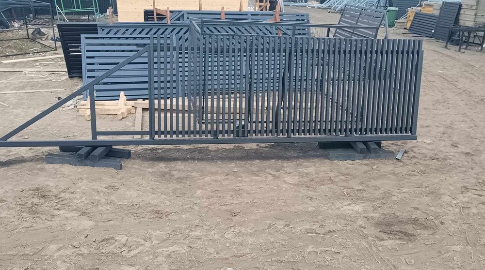 Brama grzebieniowa przesuwna 4m