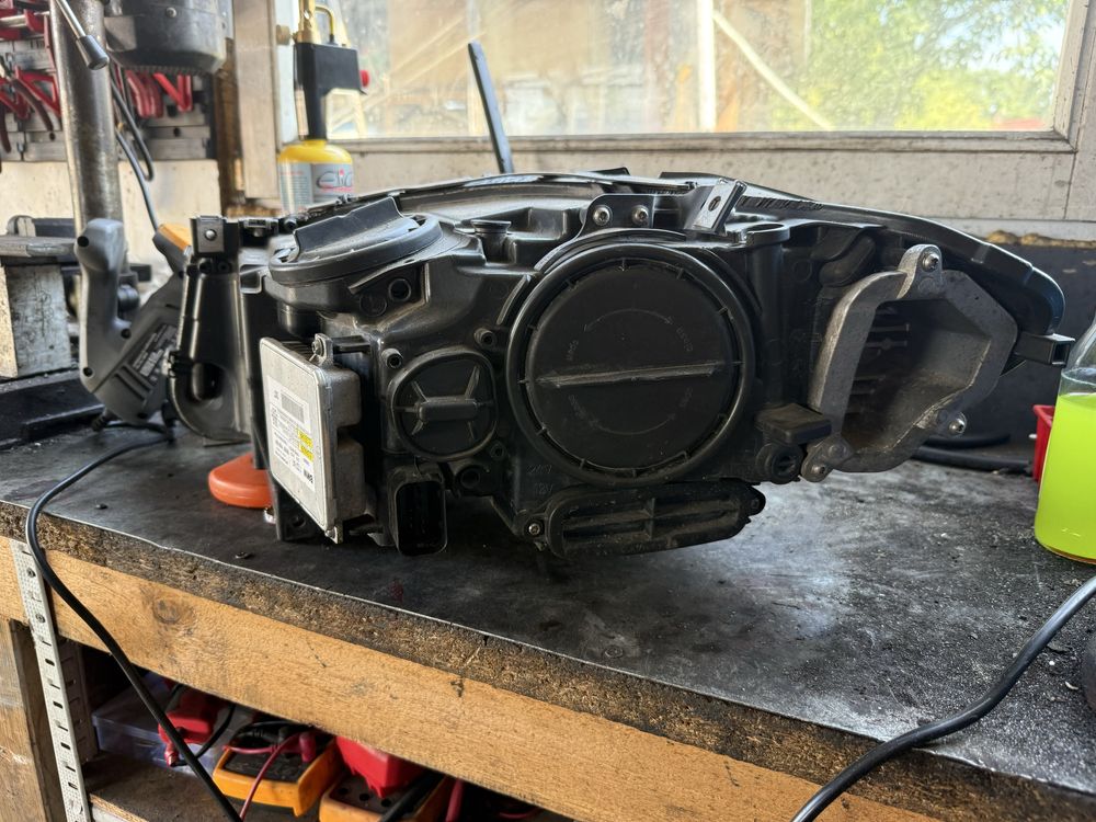 Lampa prawa skrętna f10 f11 przedlift