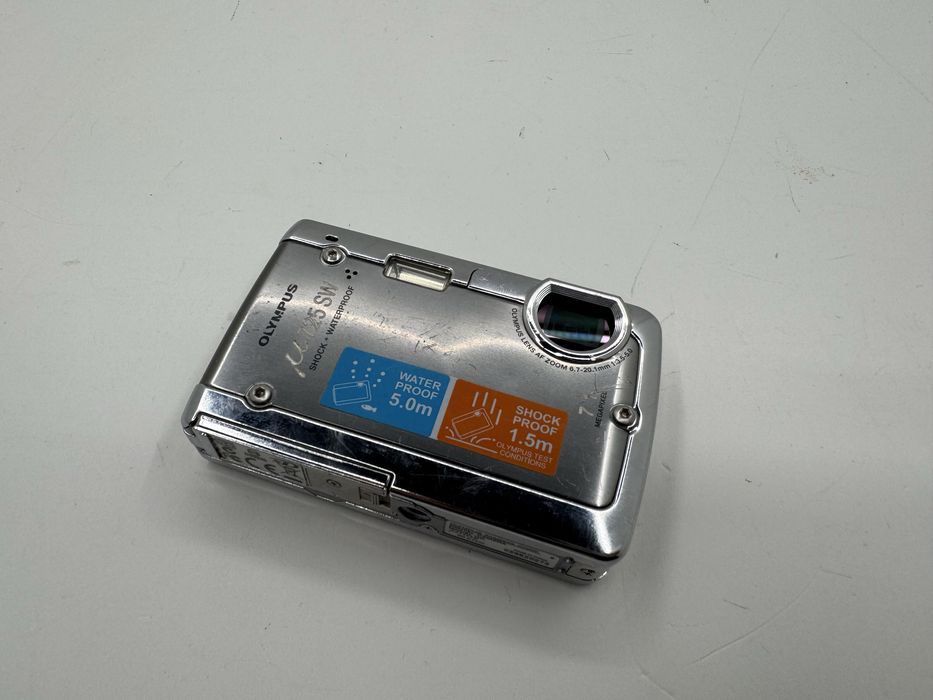 Цифровий фотоапарат Olympis M 725SW під заміну екрана