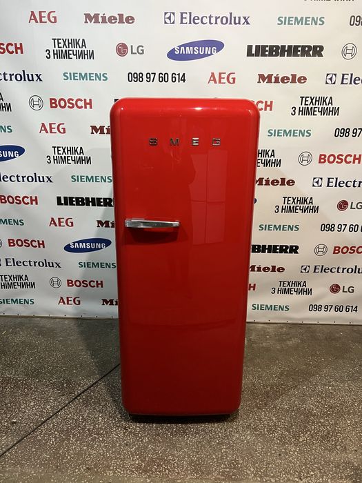 Холодильник Smeg FAB28RR з Німеччини