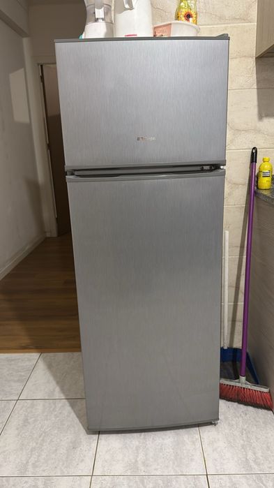 Geladeira é Guarda roupa