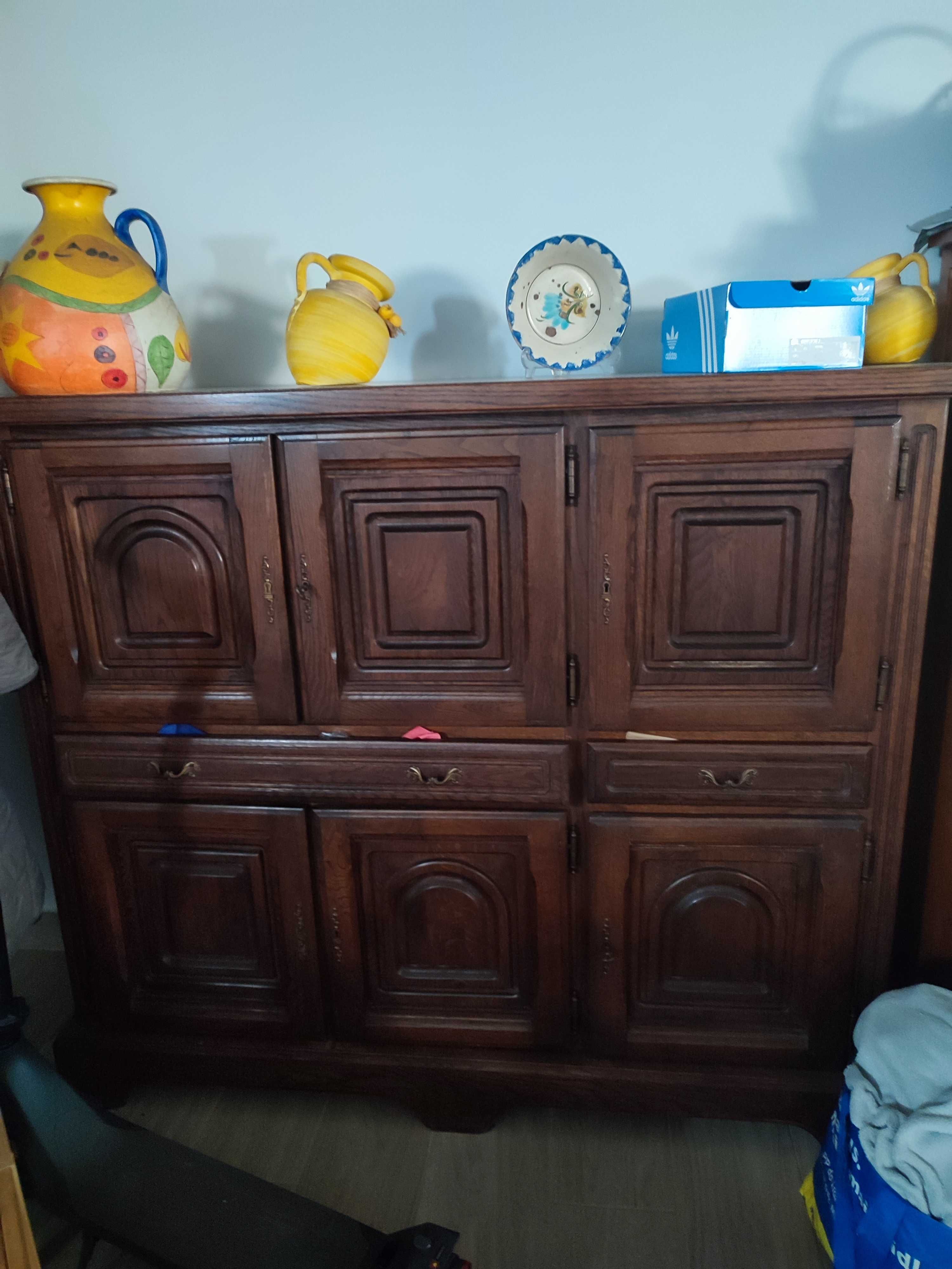 Mesa c/ 8 cadeiras em carvalho maçiço
