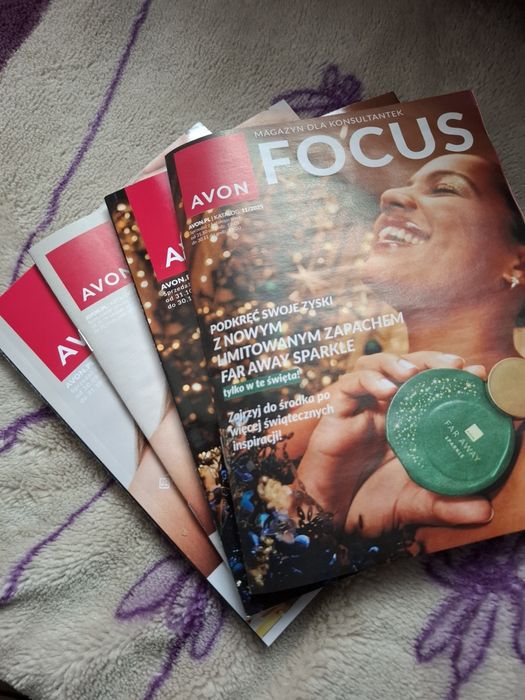 Zestaw katalogów Avon październik oraz listopad