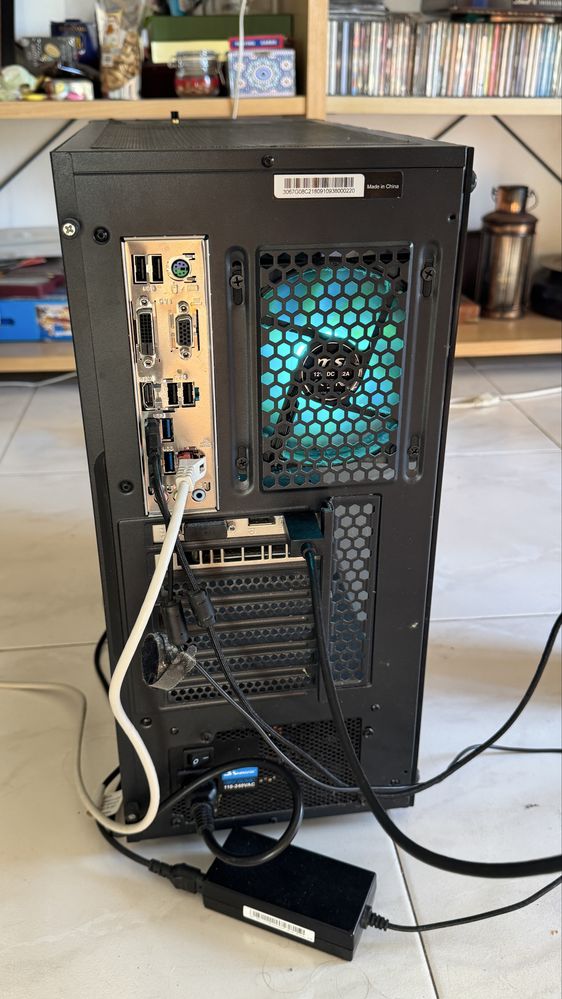 PC Torre AMD Ryzen (Gaming PC) com ofertas (TV e extras)