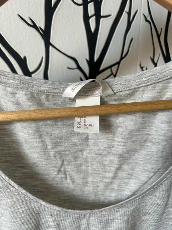 HM jasna szara koszulka top Basic rozm. 36