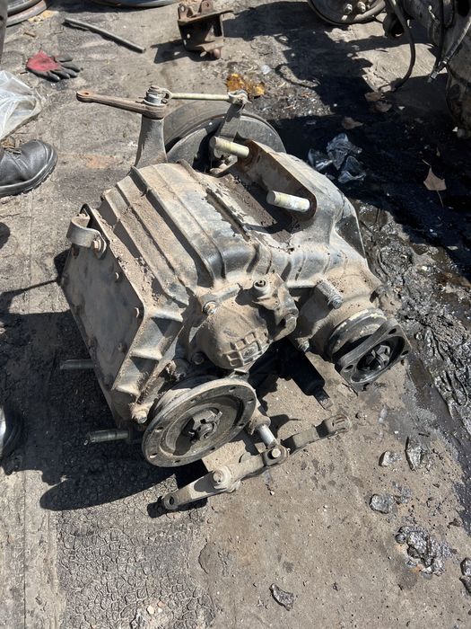 Роздавальна коробка (роздатка) Урал