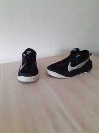 Tenis Nike Tamanho 35.5