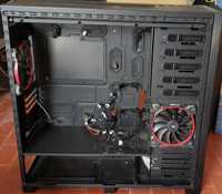 Caixa Corsair 700D (Antiga)