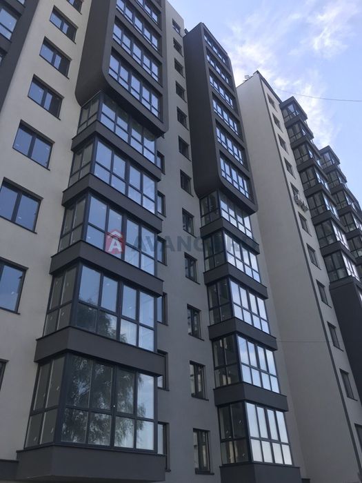 1км.кв., 51кв.м., ЖК R2Residence, здана секція,56000дол, є право власн