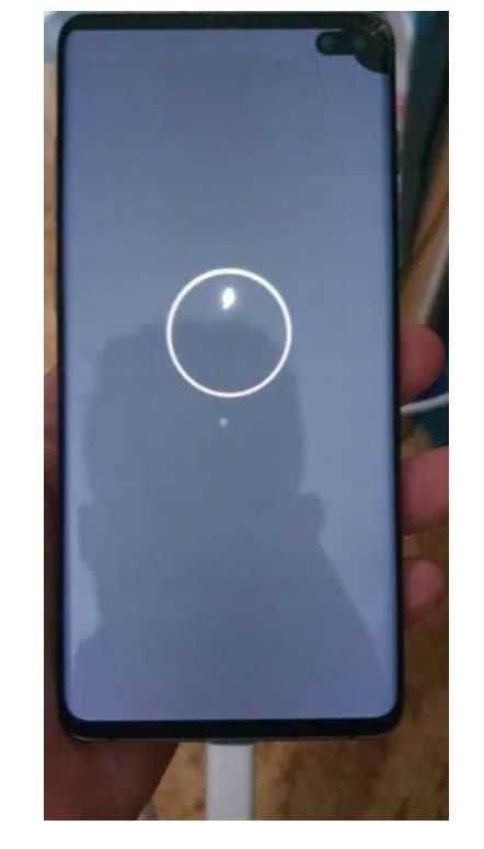 Smartfon Samsung Galaxy S10+ 8 GB / 128 GB czarny uszkodzony
