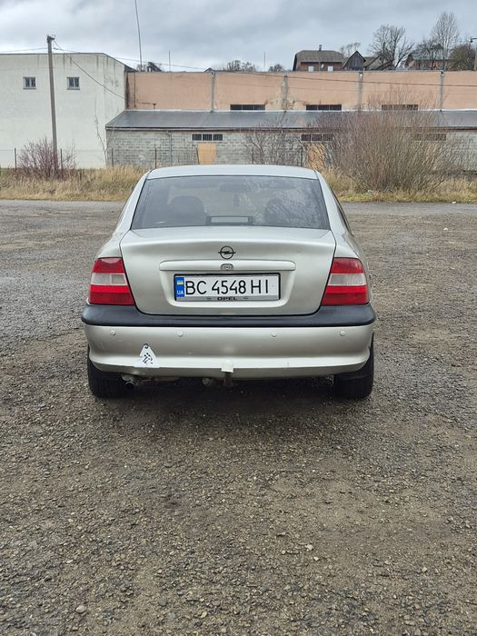 Вектра Б 1.8 BENZIN