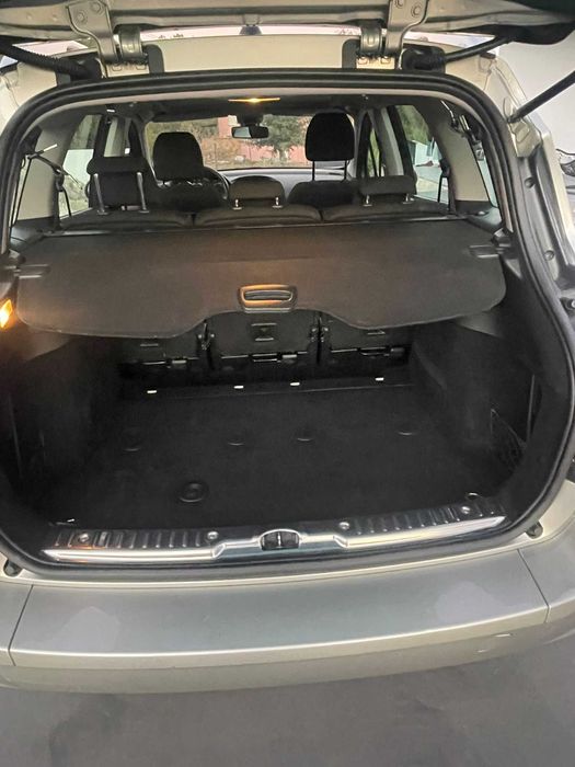 Carrinha Peugeot  308 SW.