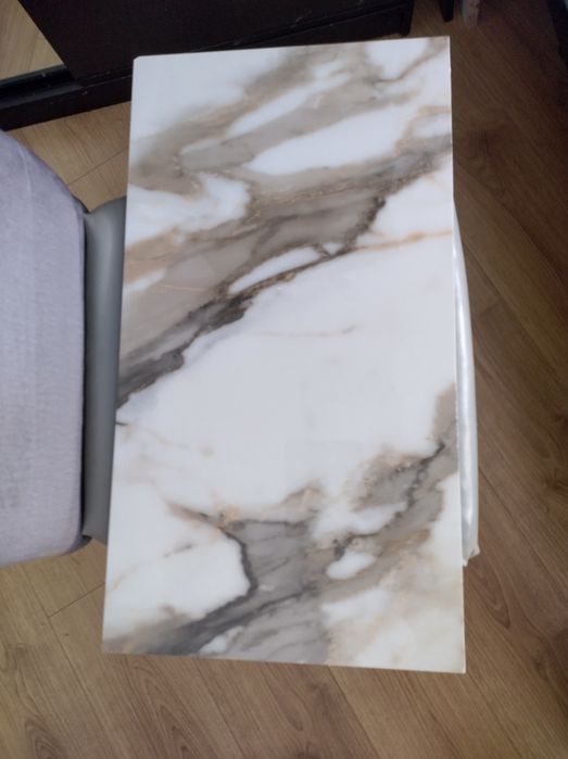 Kafel geresowy. Wymiary: 60cm* 22,50cm.