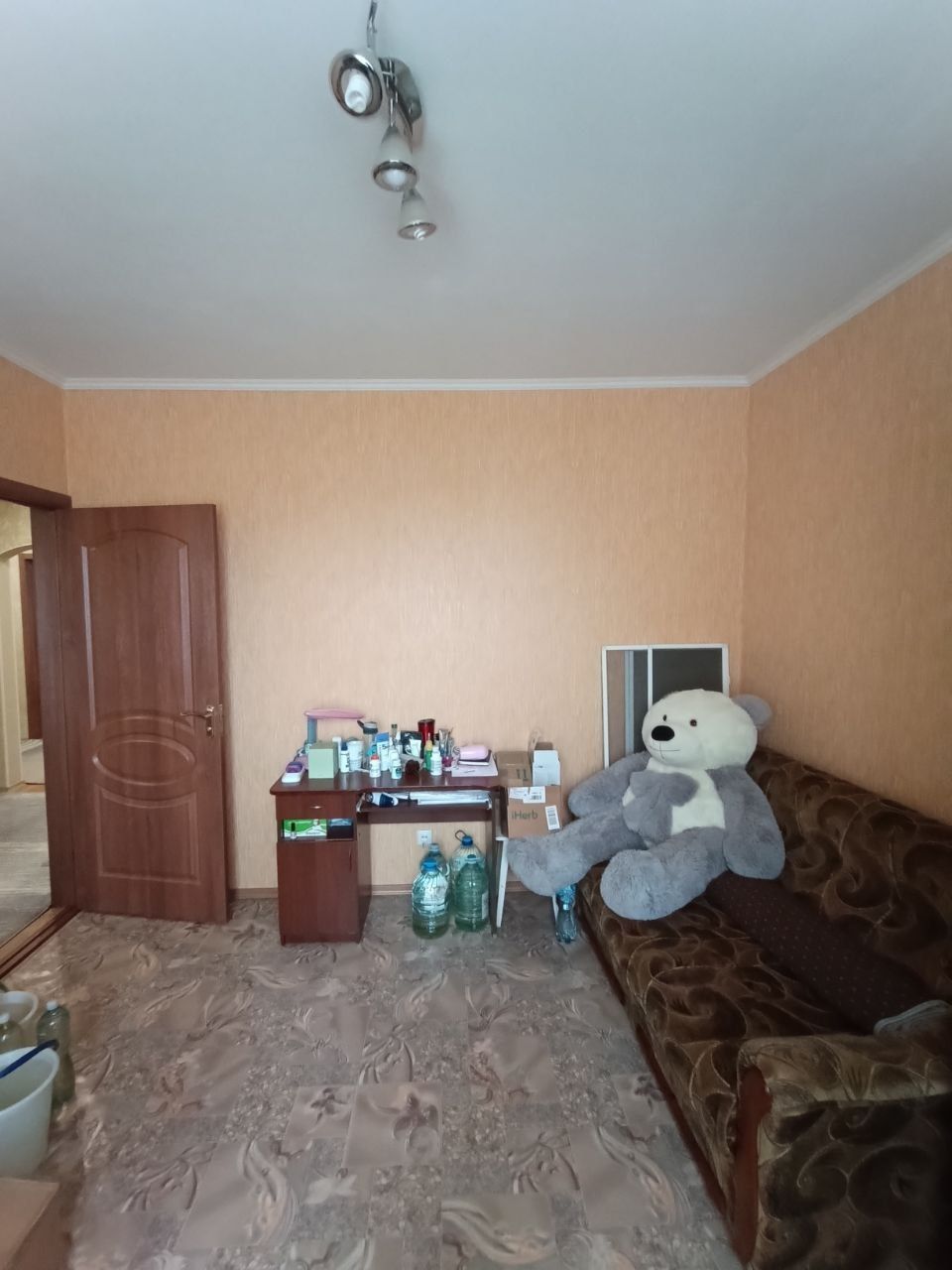 З меблями і технікою 3к на Східному -3