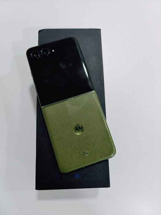 Motorola RAZR 50 ultra 512GB