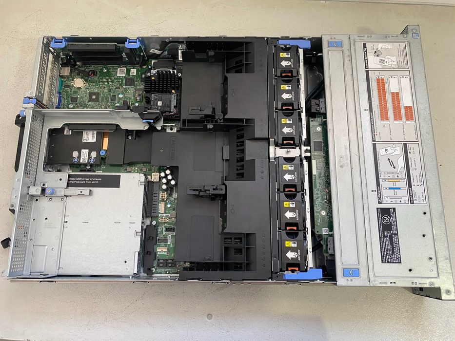 Сервер Dell PowerEdge R740XD (Gold 6138,384gb,PERC H740P) БЕЗГОТІВКА