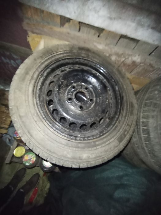 Диски с резиной 205/65/r16 всесезонка.