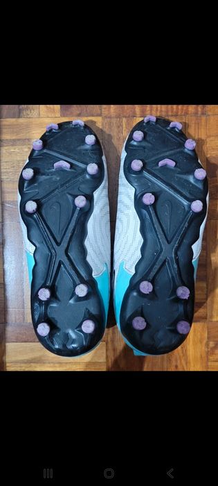 Chuteiras Nike 38,5