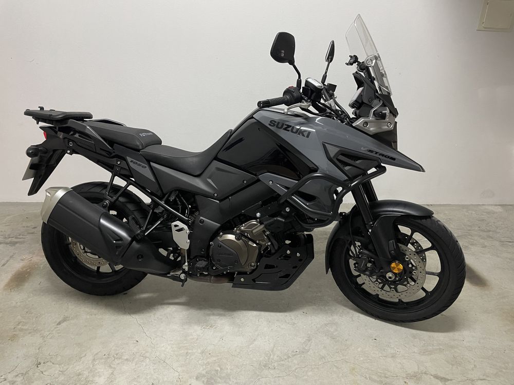 Suzuki DL 1050 V-Strom, 6800km