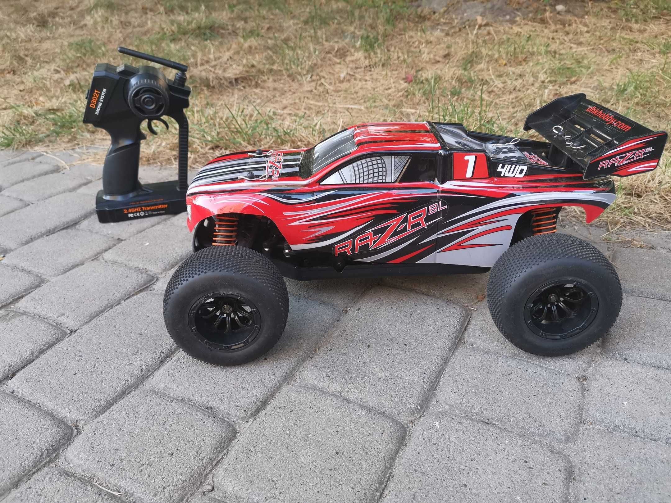 RC машинка траггі DHK Razr Brushless 1/10 безколекторна в коробці