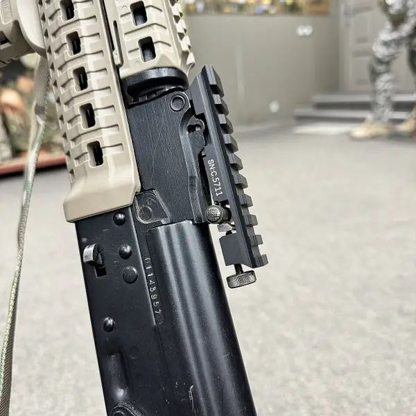 Швидкозйомна планка пікатіні для кріплення коліматора приціла АК 80мм