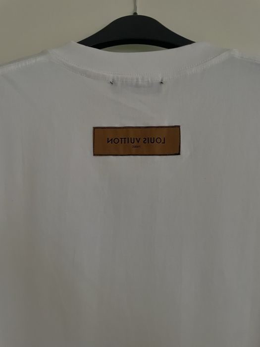 T-shirt Louis Vuitton Branca com Estampa Colorida
