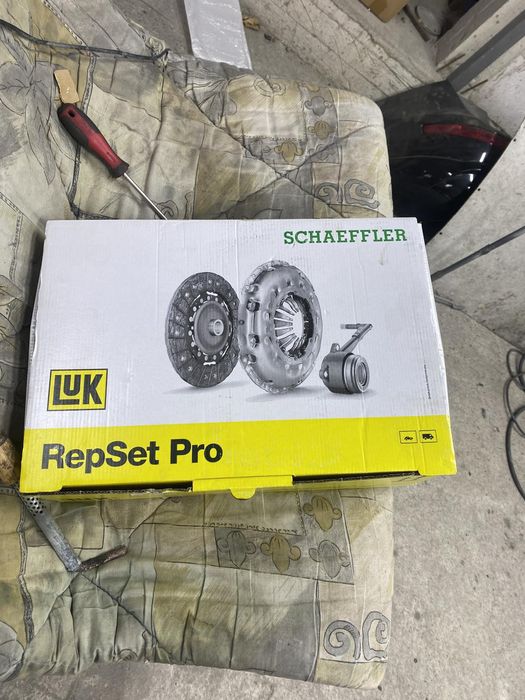 Продам комплект сцепления Luk Schaffler