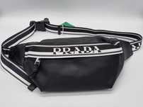 Бананка Prada . нагрудна сумка . поясна сумка. слинг прада унисекс