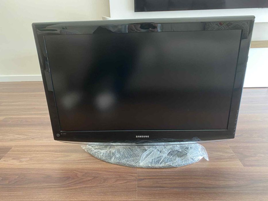 TV SAMSUNG LCD de 37" em bom estado