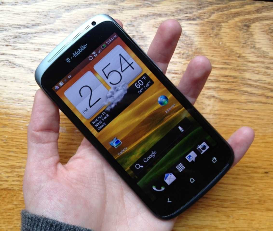 Мобильный HTC One S 16GB