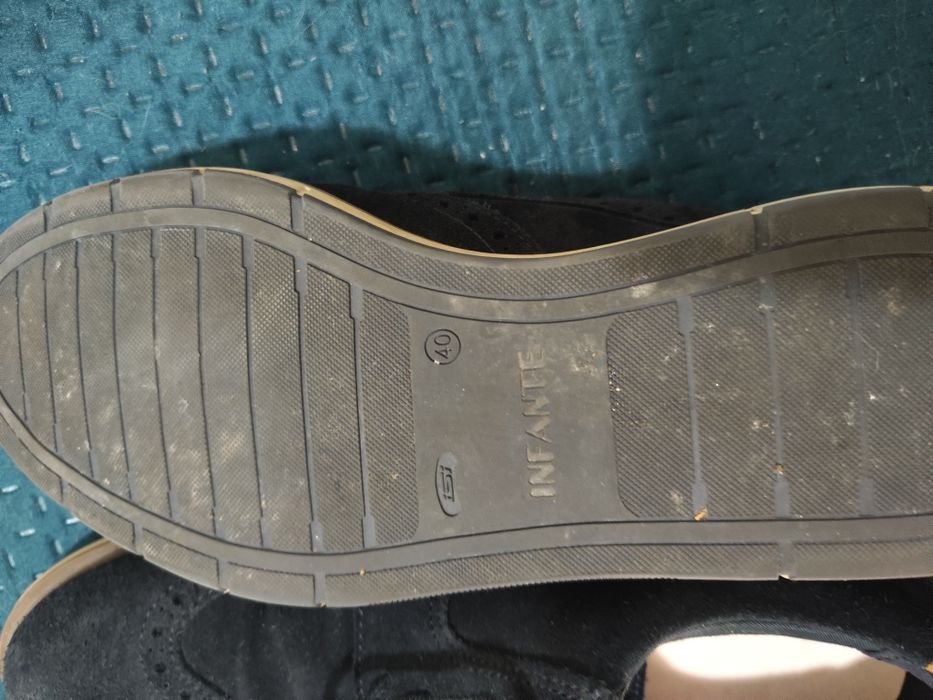 Sapatos azuis camurça