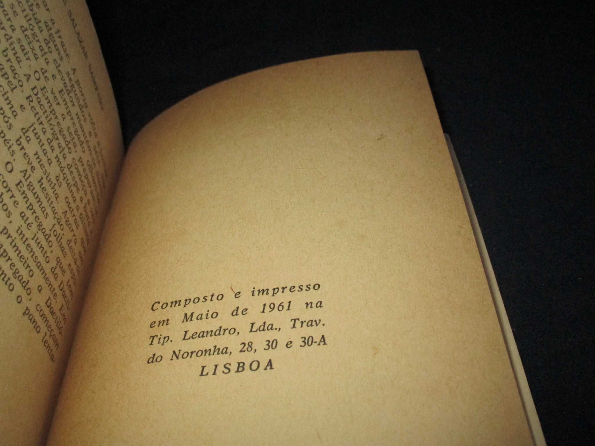 Livro Teatro de Novos Consultório e O Pescador à linha