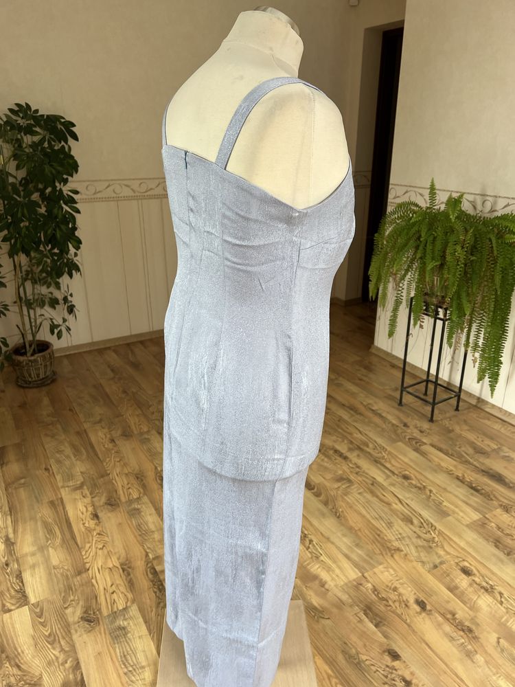 Sukienka długa XL 42 błękitna na ramiączkach z rozcięciem elegancka