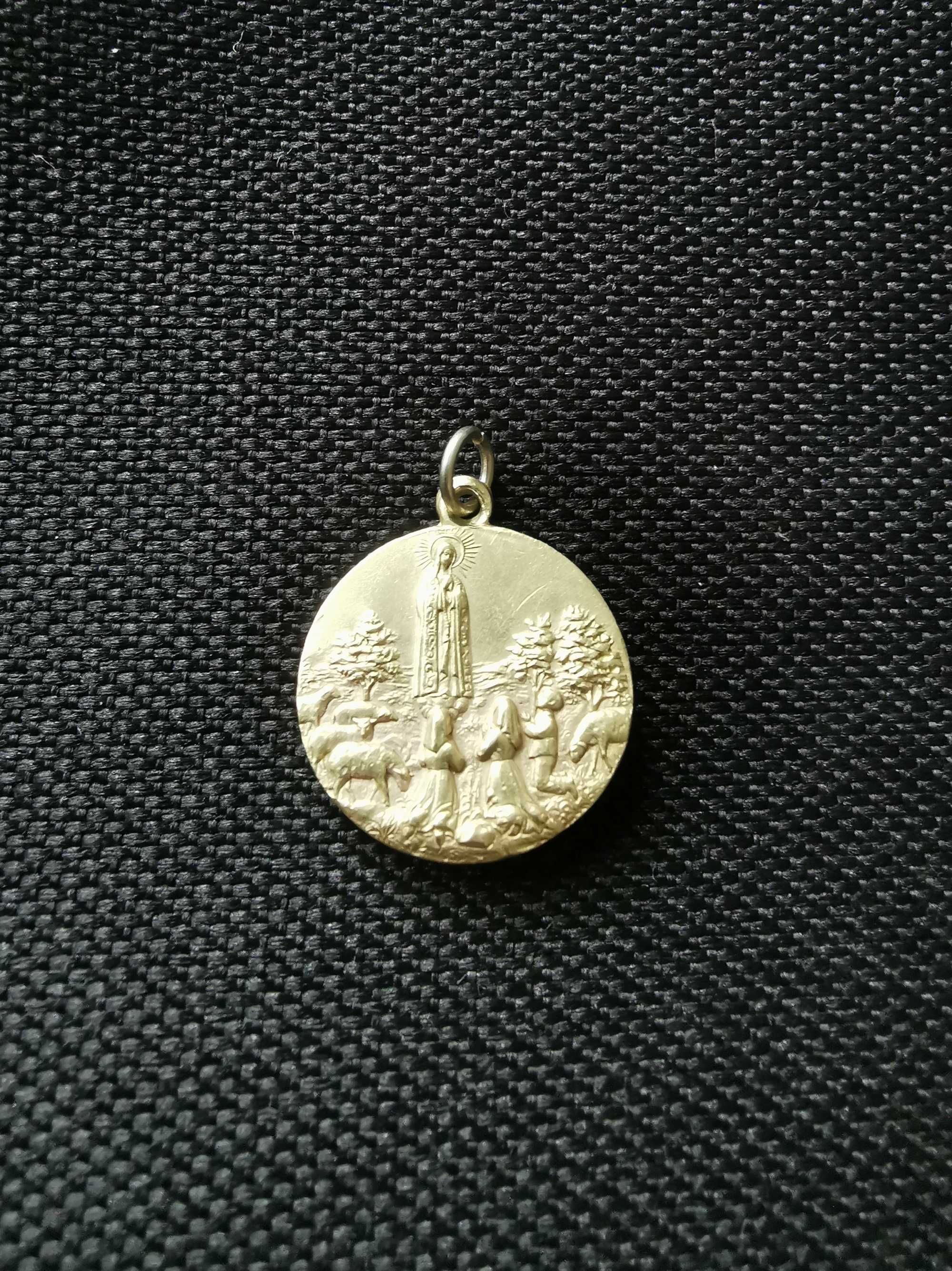 Medalha de Jesus Cristo - verso com os Três Pastorinhos  - Peça antiga