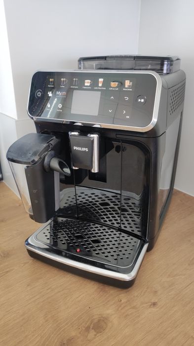 Ekspres do kawy Philips LatteGo 5400