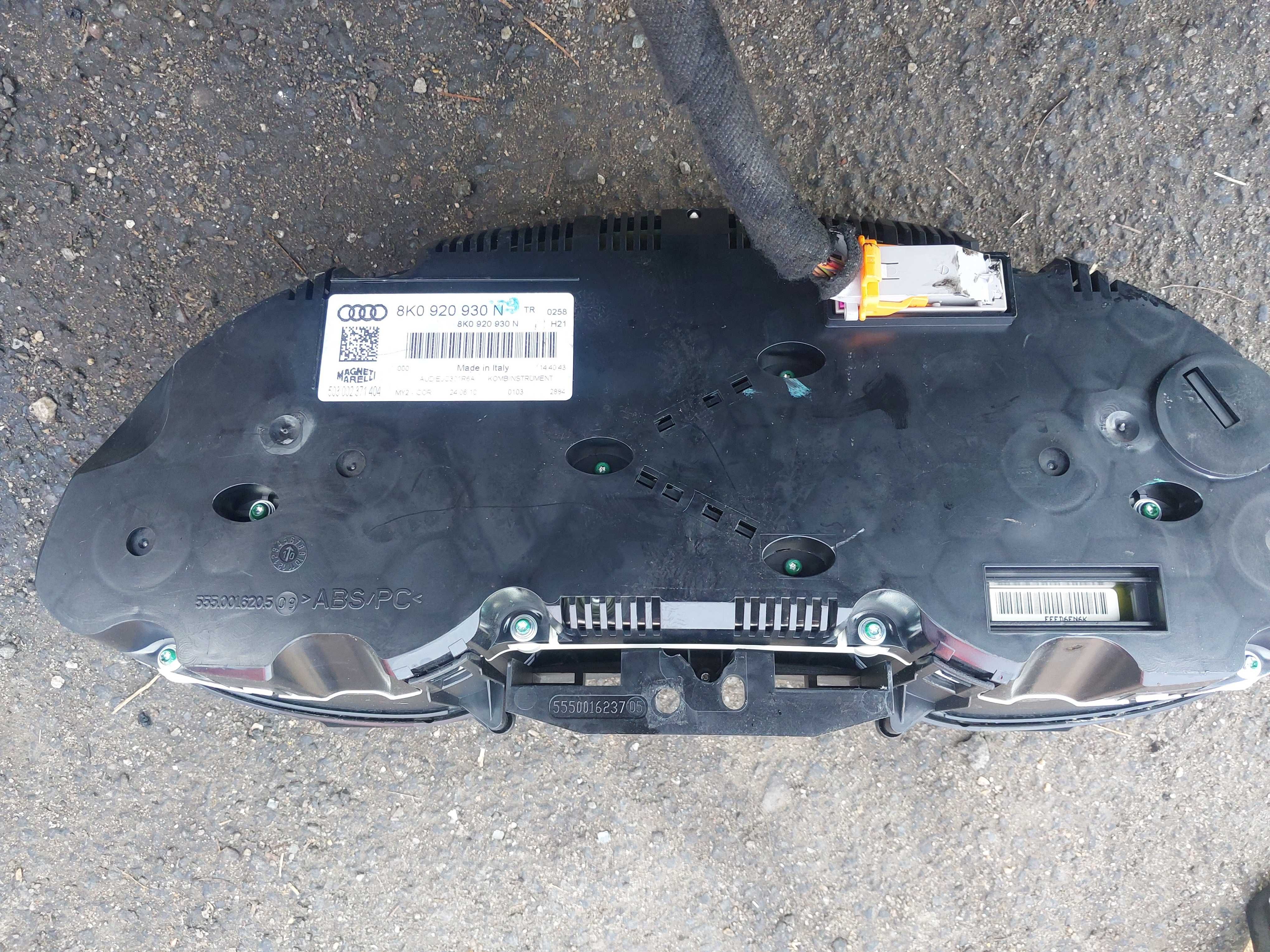 Licznik audi a4  b8  2.0tdi   8k0--920--930n