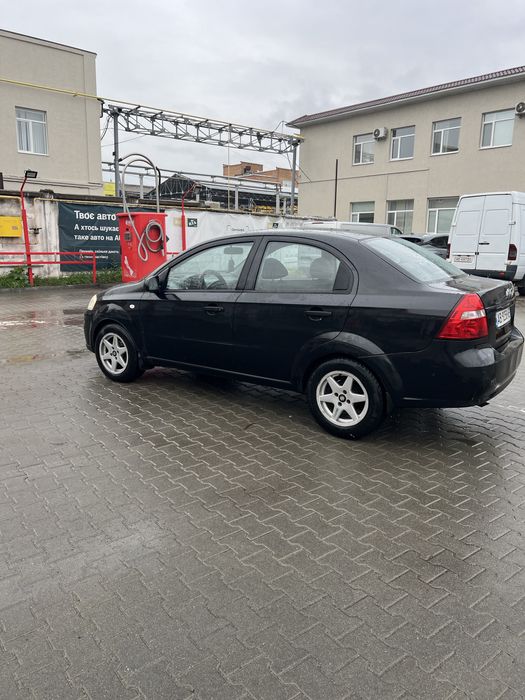Chavrolet aveo t250 2008 года в хорошем состоянии не гнилая не ржавая